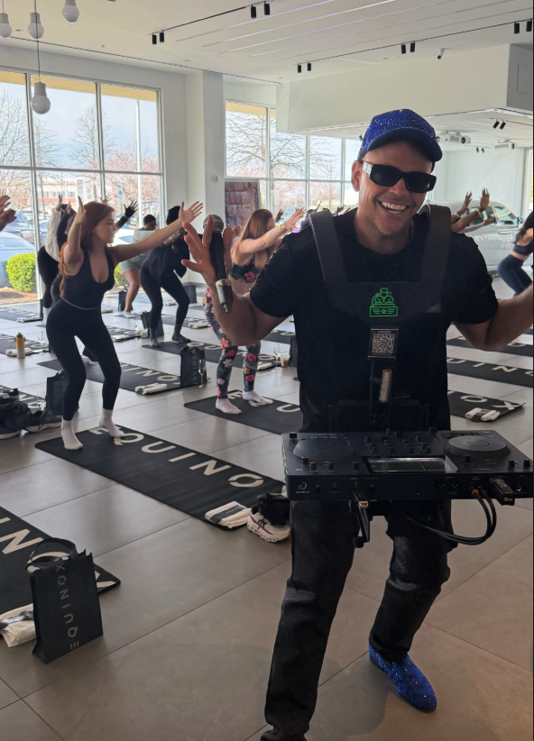 Mobile DJ using Walkabout during a fitness class